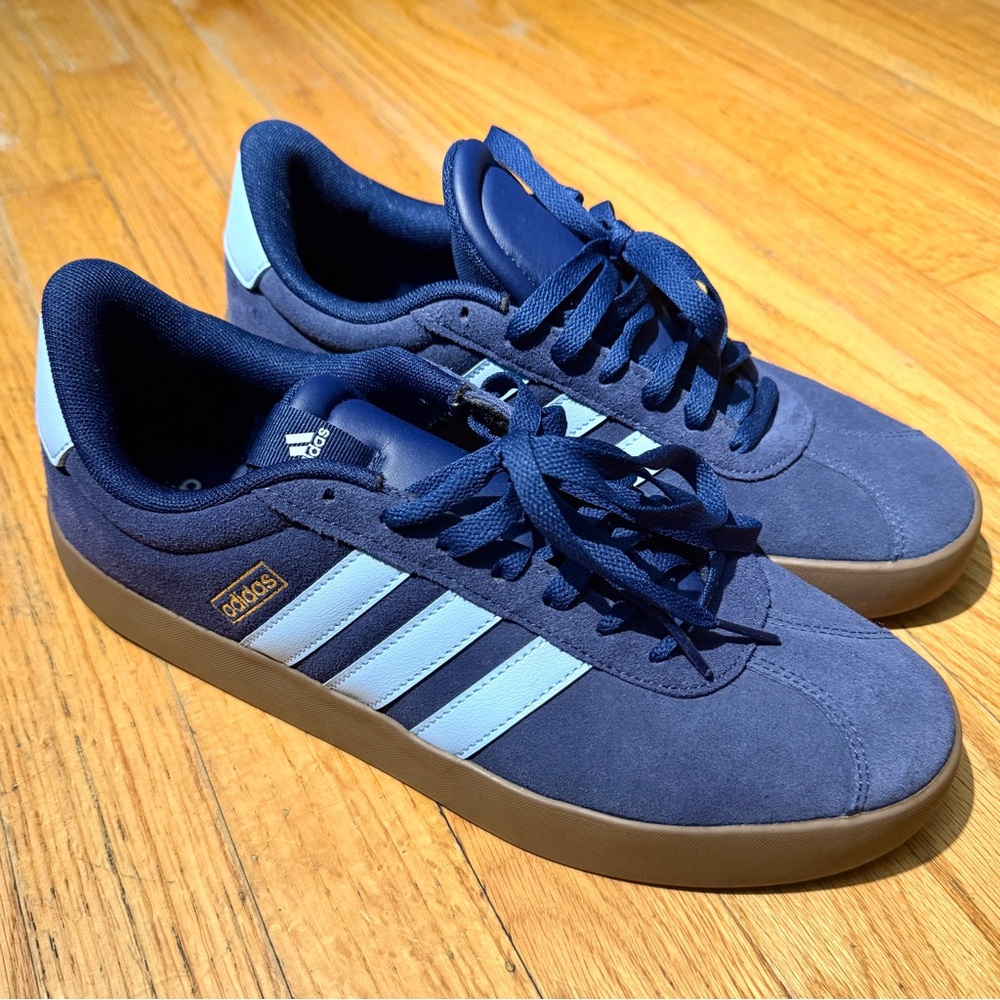 Like New Adidas VL Court 3.0 Suede Sneakers Men’s Size 11